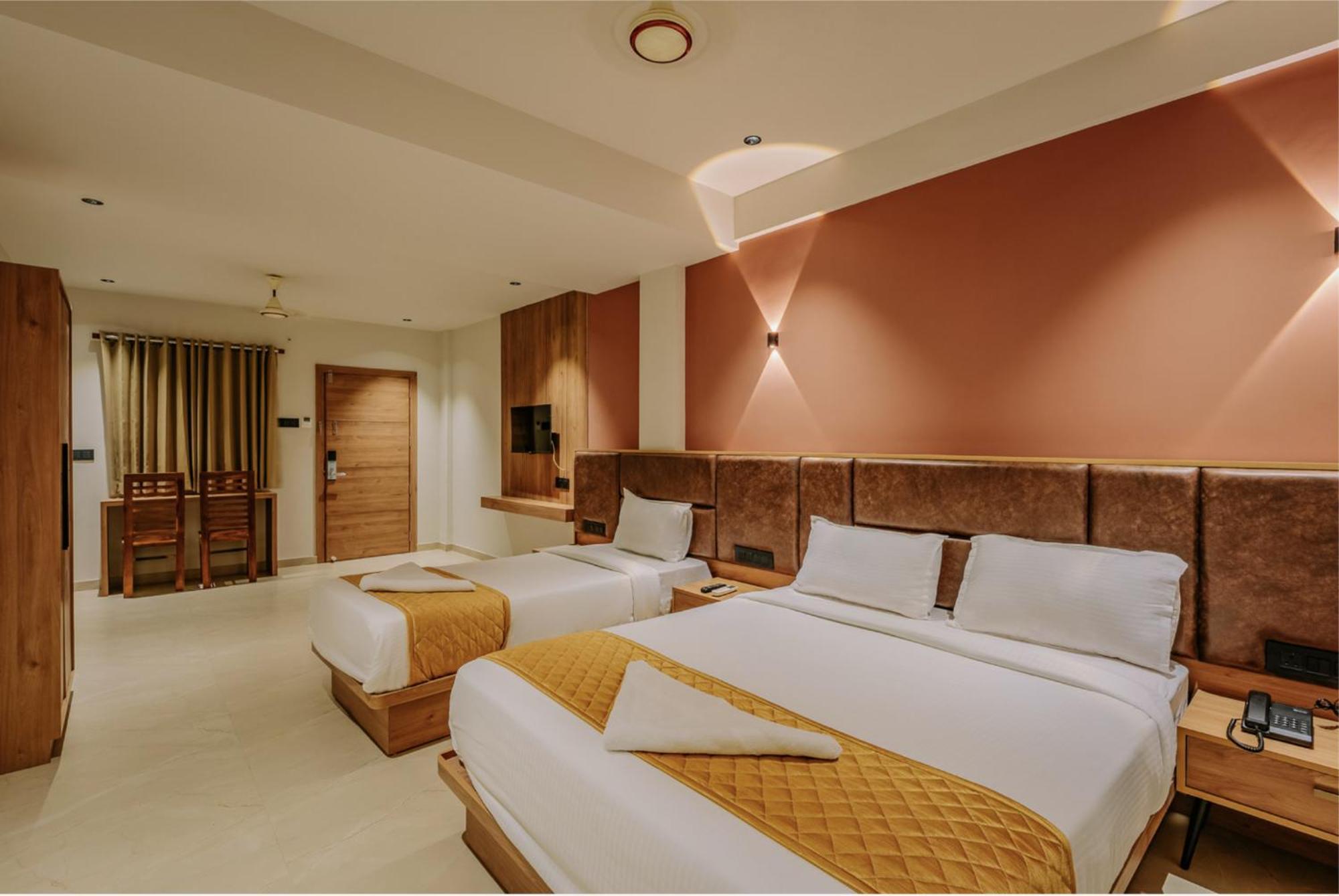 Hotel Beverly Plaza Kozhikode Buitenkant foto