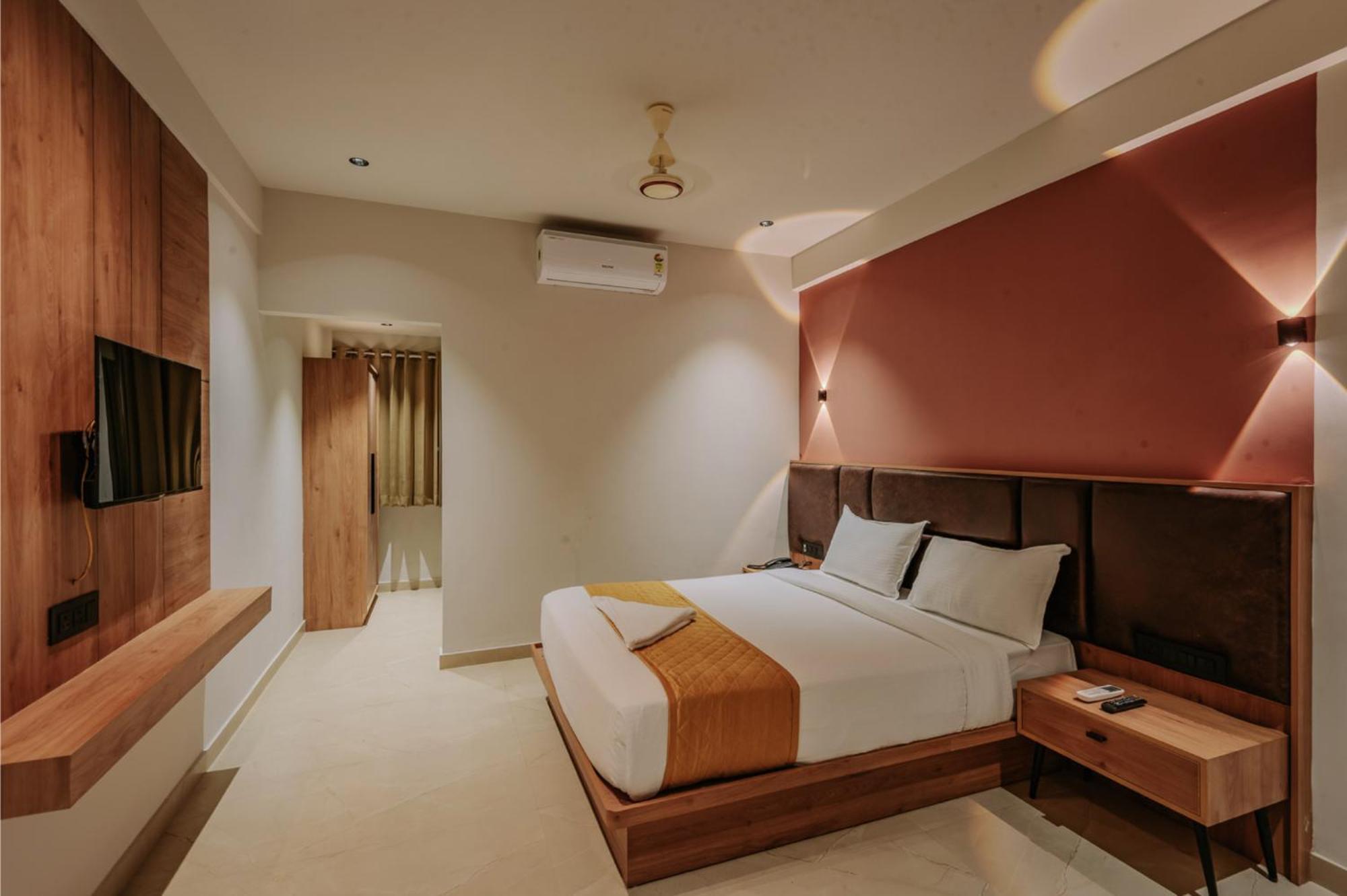 Hotel Beverly Plaza Kozhikode Buitenkant foto