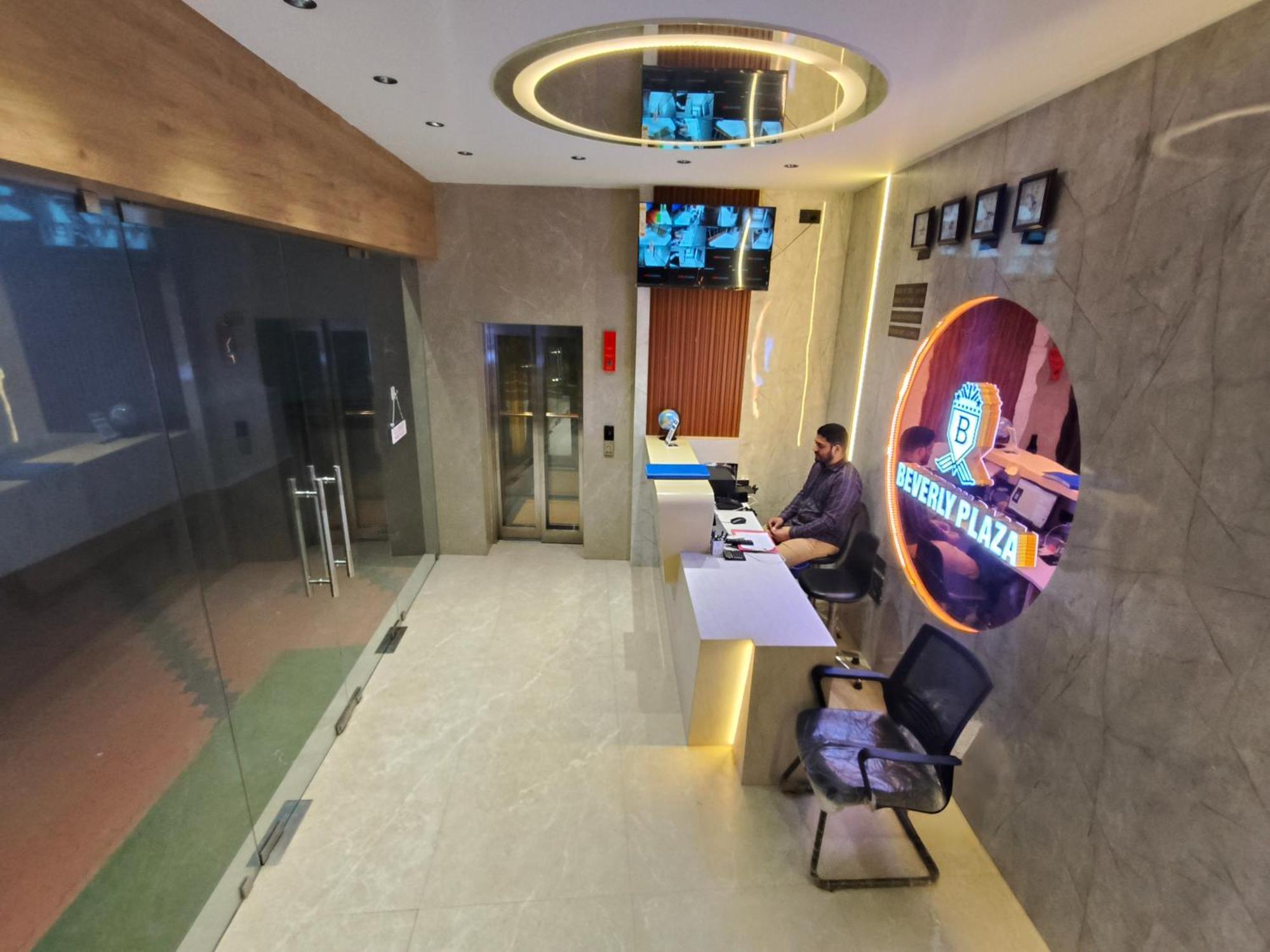 Hotel Beverly Plaza Kozhikode Buitenkant foto