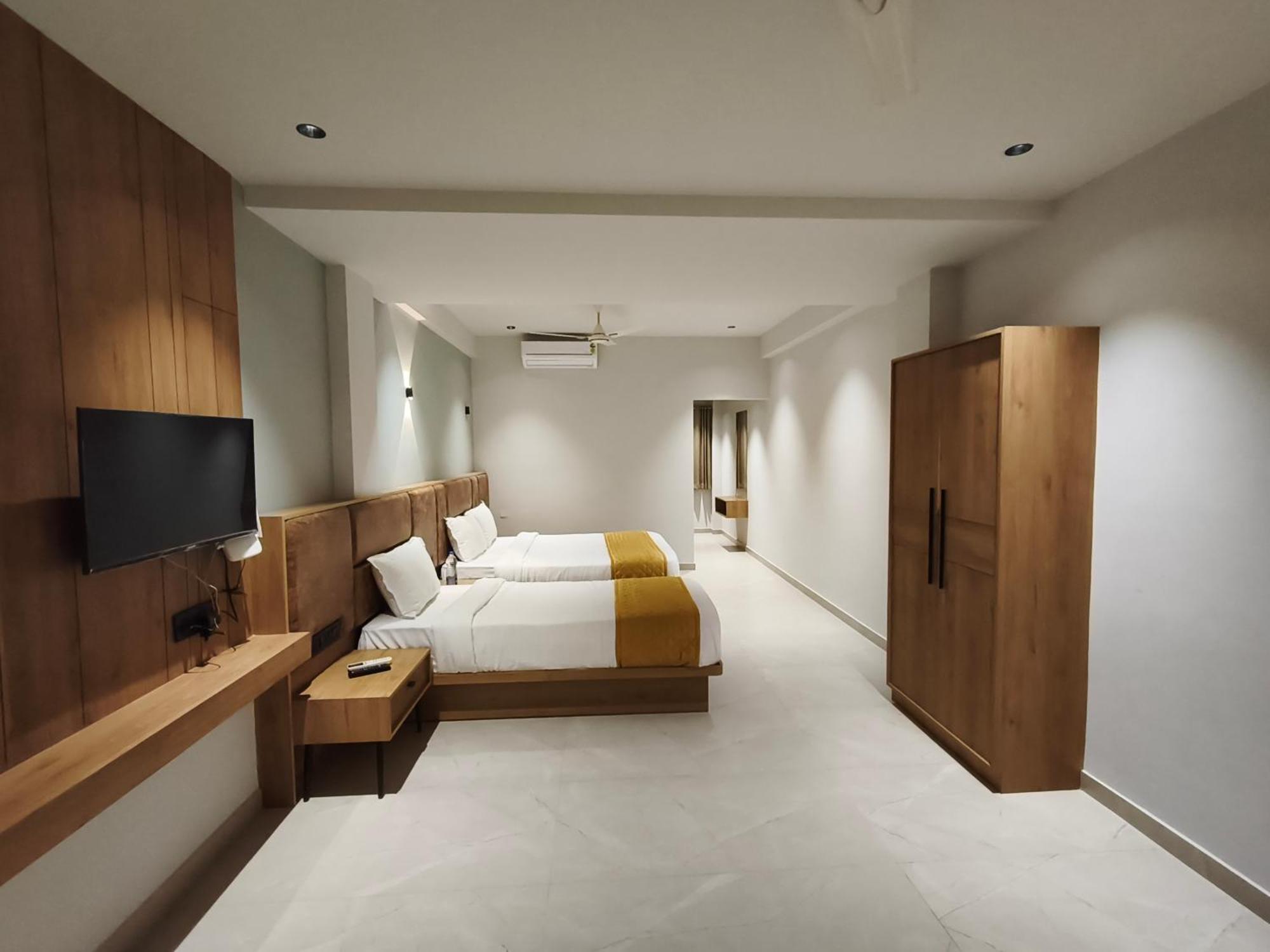 Hotel Beverly Plaza Kozhikode Buitenkant foto